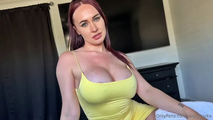 [Only Fans] Emily Norman: Thick Ass Step Sister Catches You Gooning