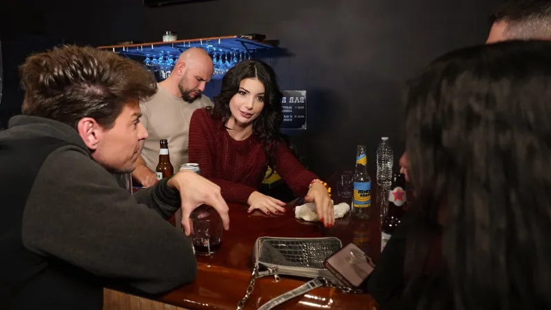 Asteria Jade – Bar Slut